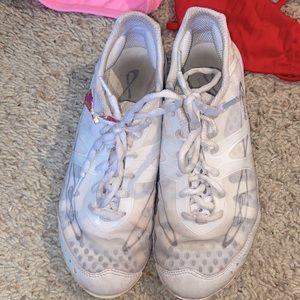 Nfinity cheer shoes